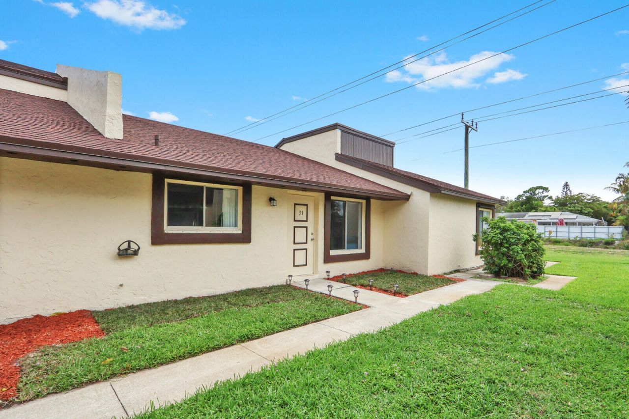 5272 Bosque Lane, Unit 31, West Palm Beach, FL 33415 Photo