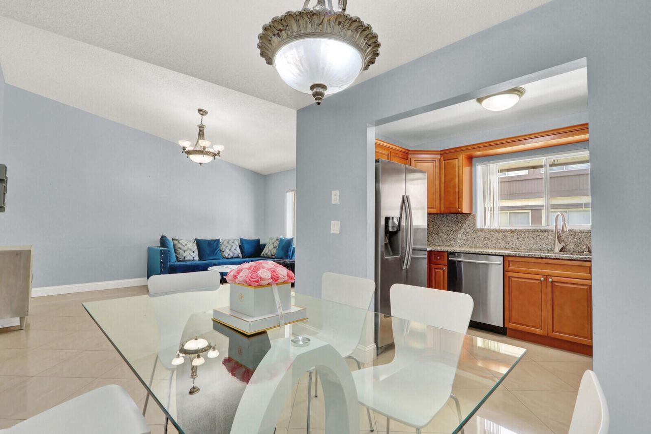 5272 Bosque Lane, Unit 31, West Palm Beach, FL 33415 Photo