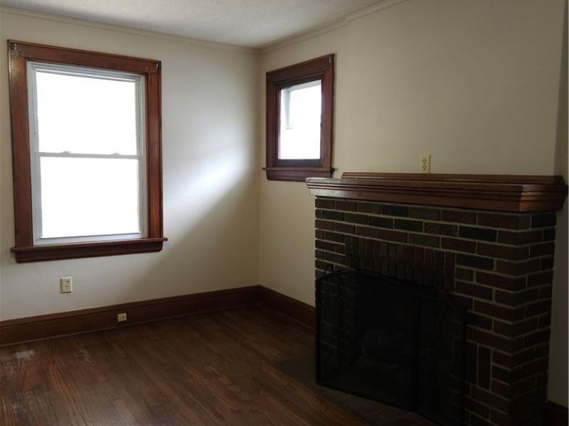 578 Plum Avenue, Akron, OH 44305 Photo 3
