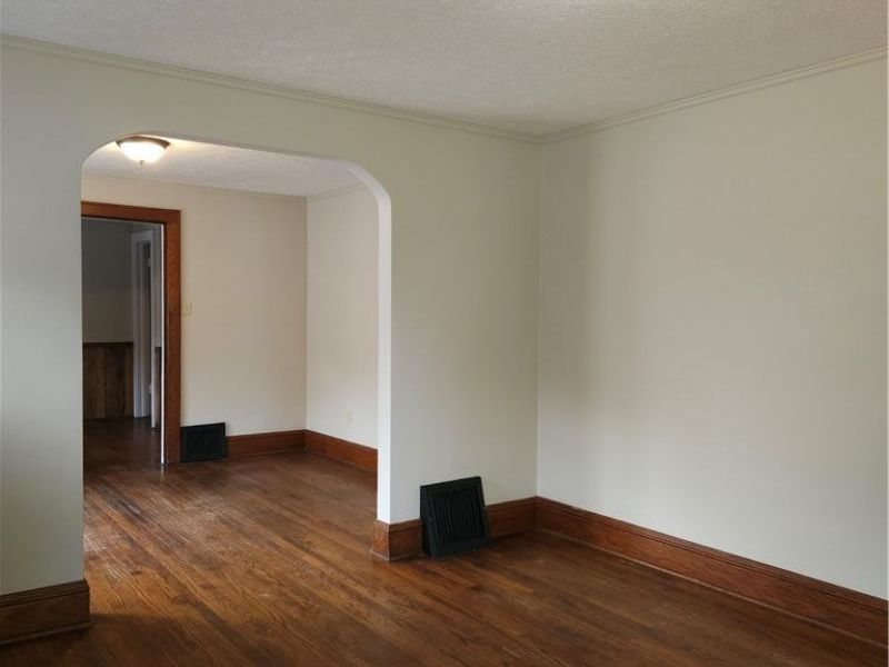 578 Plum Avenue, Akron, OH 44305 Photo 5