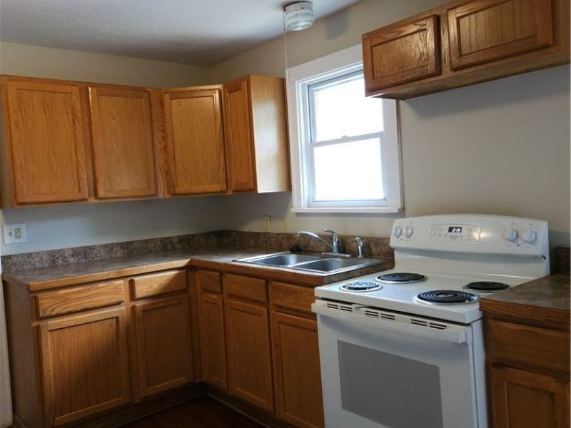 578 Plum Avenue, Akron, OH 44305 Photo 9