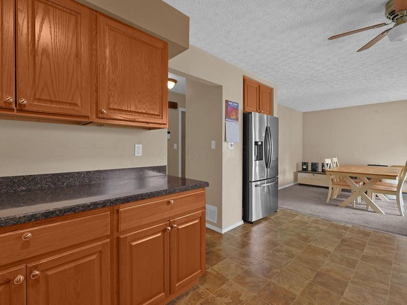 6474 Birchview Drive N, Reynoldsburg, OH 43068 Photo 13