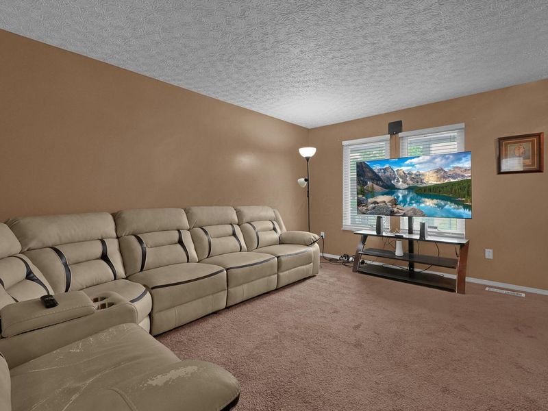 6474 Birchview Drive N, Reynoldsburg, OH 43068 Photo 6