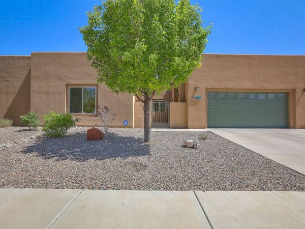 8904 Desert Rain Road NW, Albuquerque, NM 87120