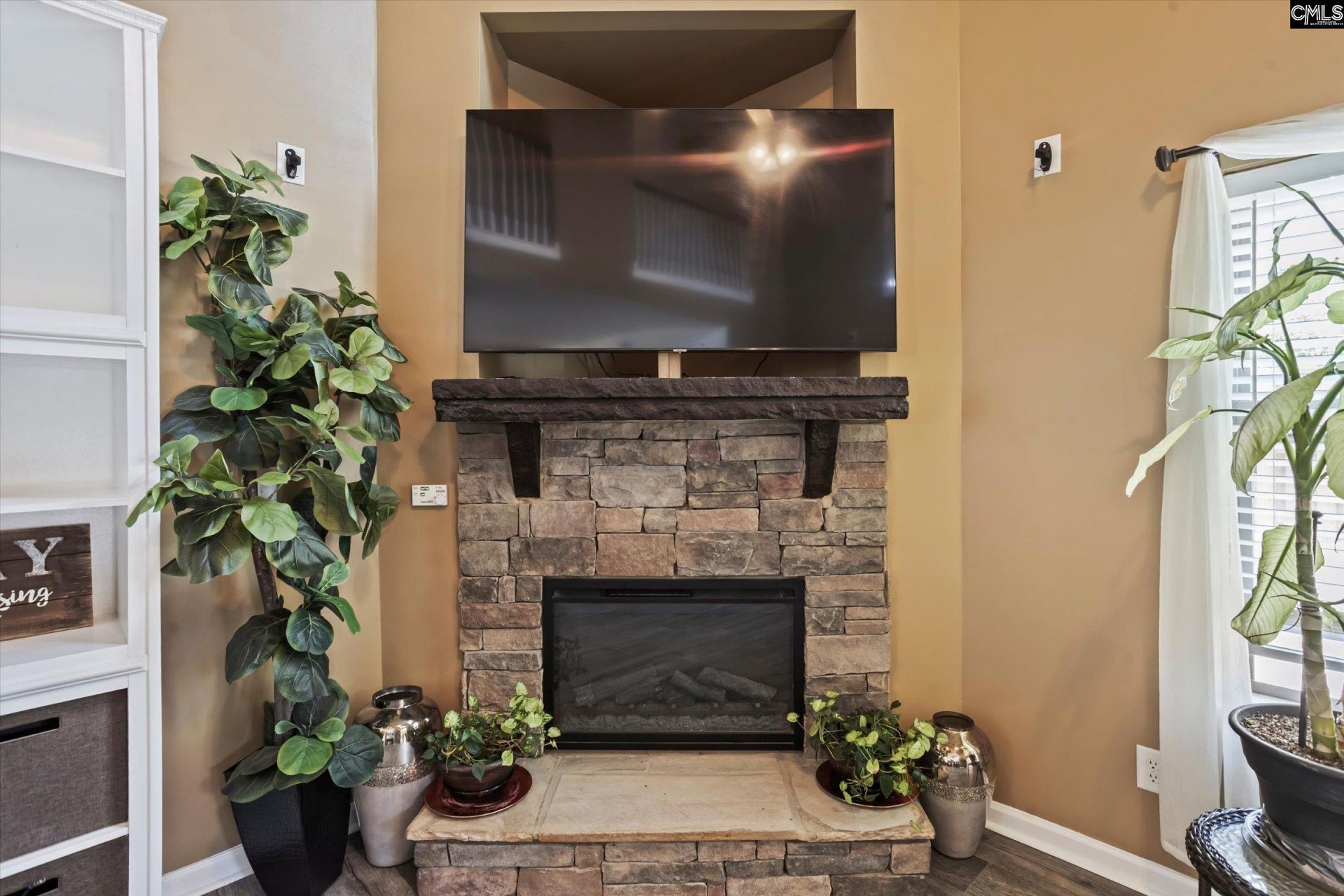 156 Pendulum Ridge  Photo 7