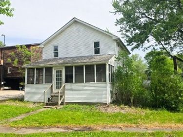 4729 Prospect Street E, Mantua, OH 44255