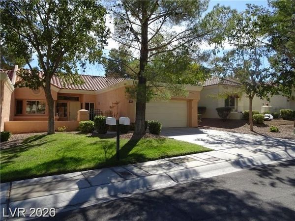 9537 Eagle Valley Drive , Las Vegas, NV 89134