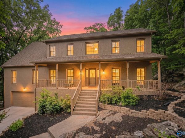 1720 Rockridge Circle SE, Huntsville, AL 35802