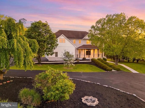 7 BEVERLY COURT , CARLISLE, PA 17015