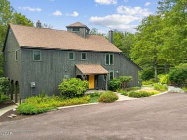 20 Old Gravity Road, Carbondale, PA 18407