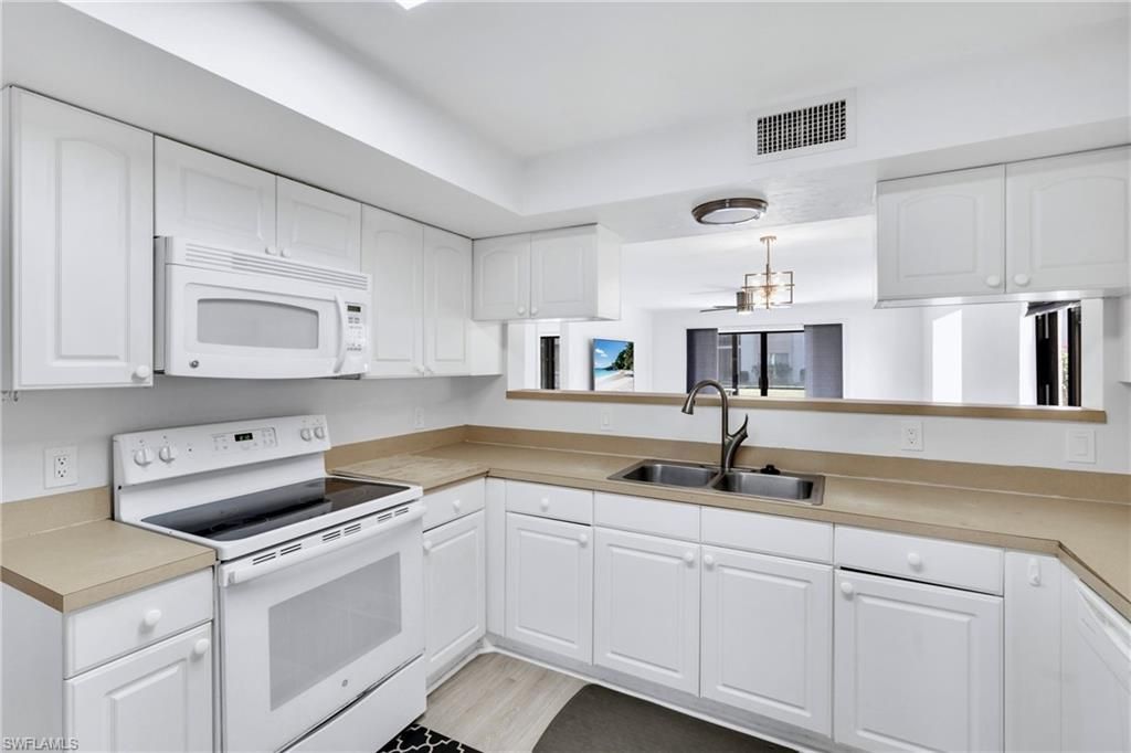 910 Vanderbilt Beach Rd , Unit 315, Naples, FL 34108 Photo