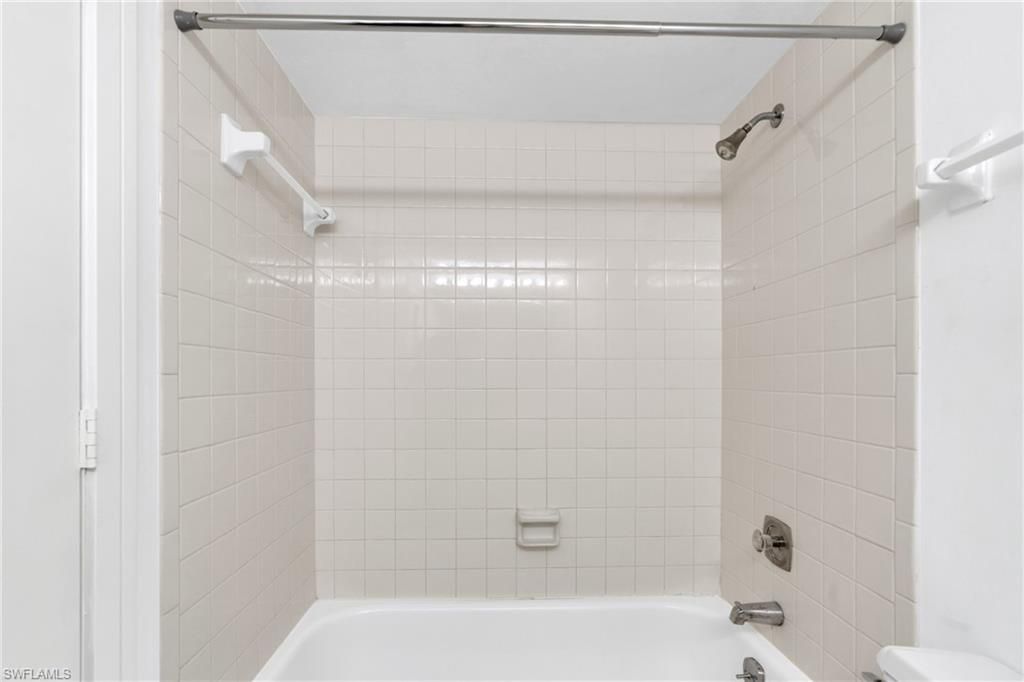 910 Vanderbilt Beach Rd , Unit 315, Naples, FL 34108 Photo