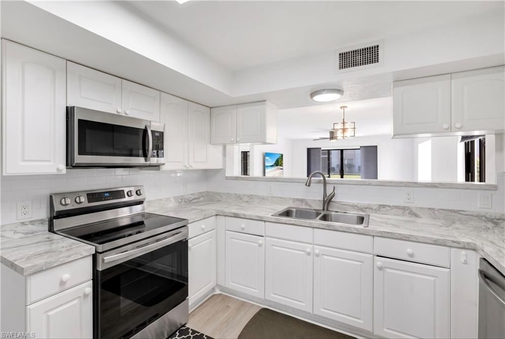 910 Vanderbilt Beach Rd, Unit 315, Naples, FL 34108 Photo