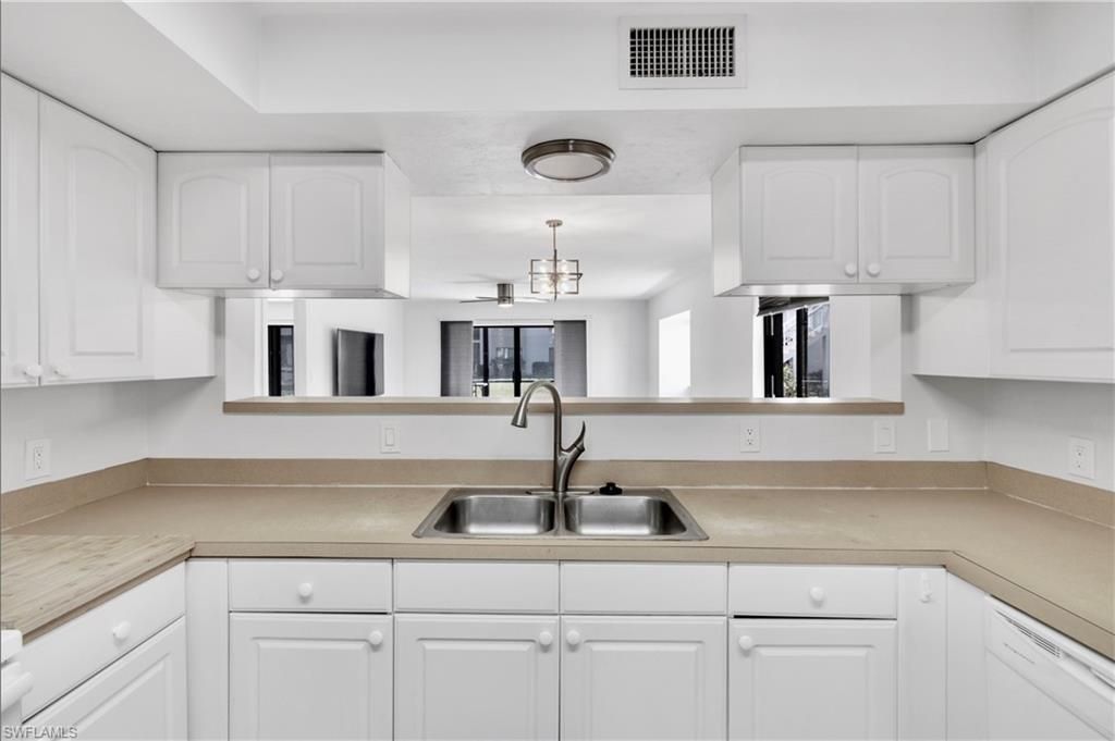 910 Vanderbilt Beach Rd , Unit 315, Naples, FL 34108 Photo