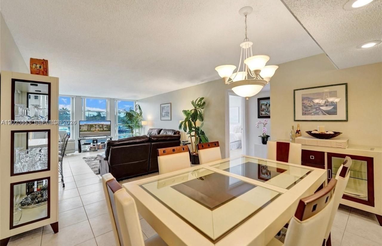 601 Three Islands Blv, Unit 205, Hallandale Beach, FL 33009 Photo