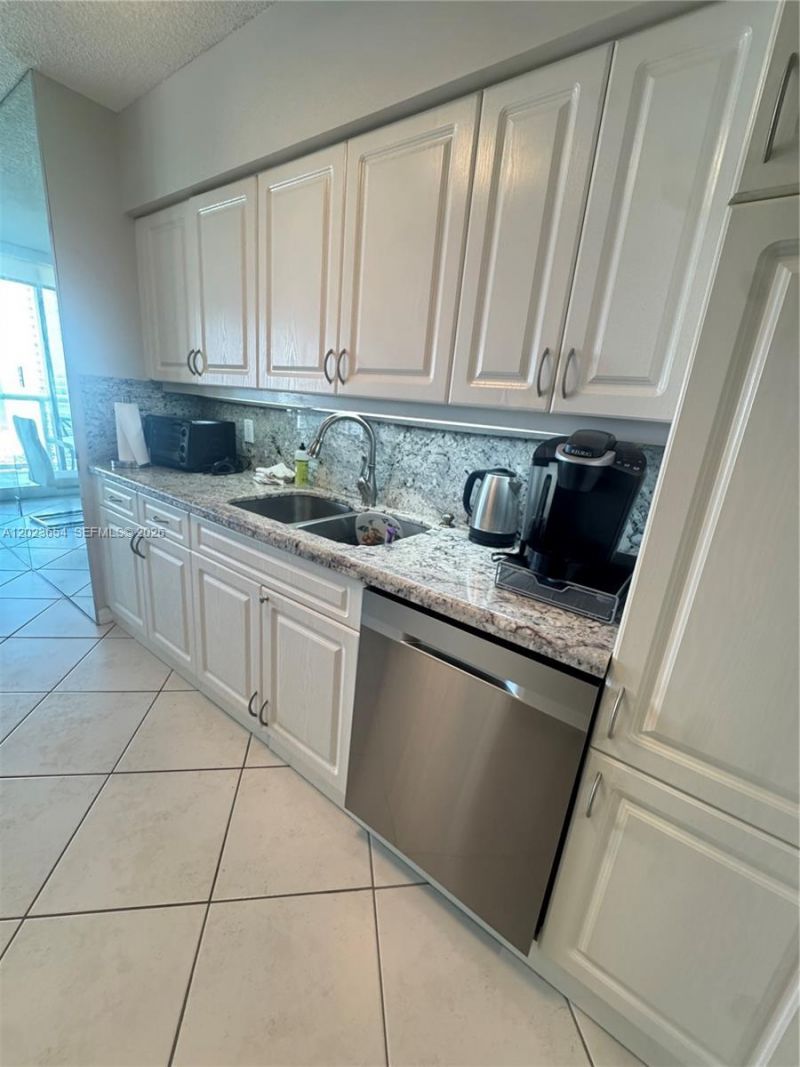 16400 Collins Ave, Unit 1242, Sunny Isles Beach, FL 33160 Photo