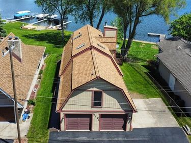 712 Wolverine Drive, Wolverine Lake Vlg, MI 48390