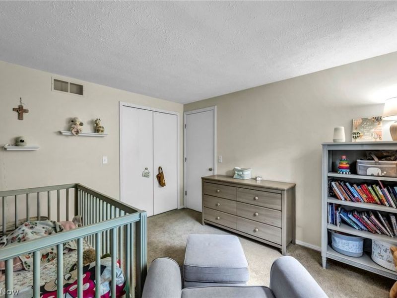 16561 N White Oaks Drive, Strongsville, OH 44136 Photo 31
