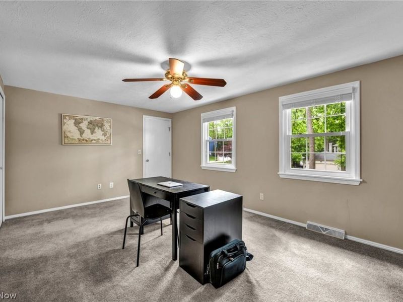 16561 N White Oaks Drive, Strongsville, OH 44136 Photo 34