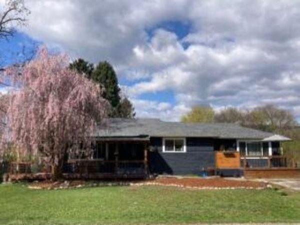 750 S Larch St, Kettle Falls, WA 99141