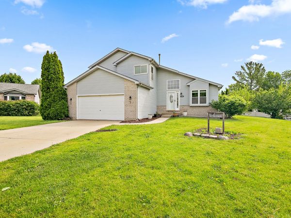 5301 Whisper Meadow Court , Plainfield, IL 60586