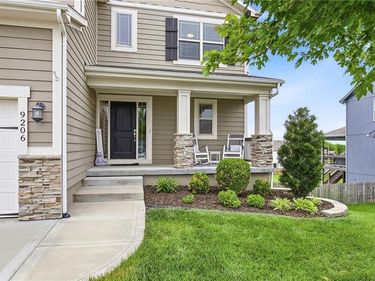 9206 NE 111th Place, Kansas City, MO 64157