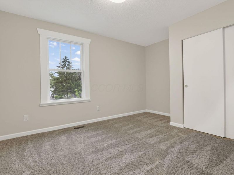 577 S Napoleon Avenue, Columbus, OH 43213 Photo 36