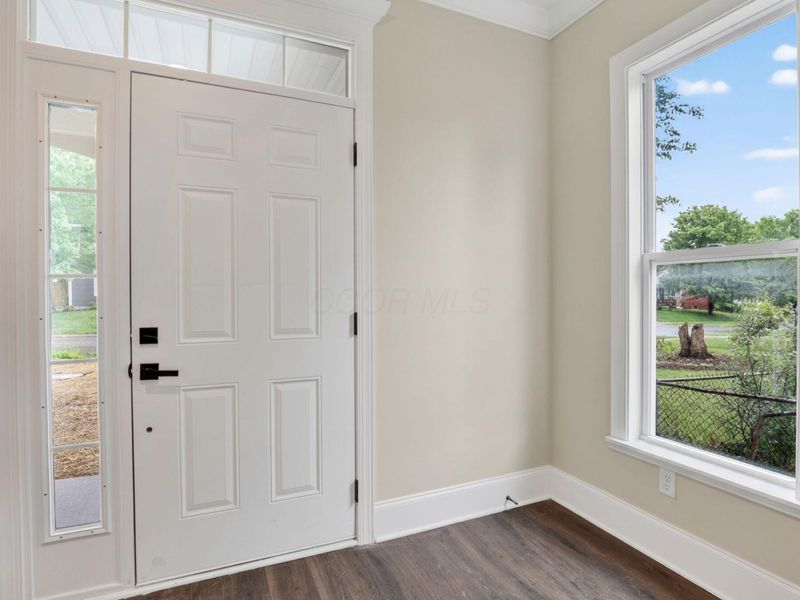 577 S Napoleon Avenue, Columbus, OH 43213 Photo 6