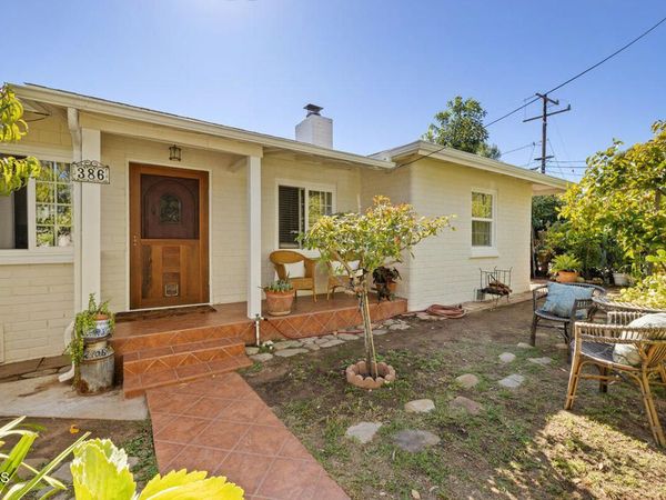 386 Larmier Avenue, Oak View, CA 93022