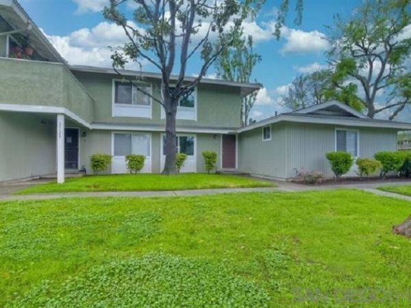 2520 Wanek Rd, Unit B, Escondido, CA 92027