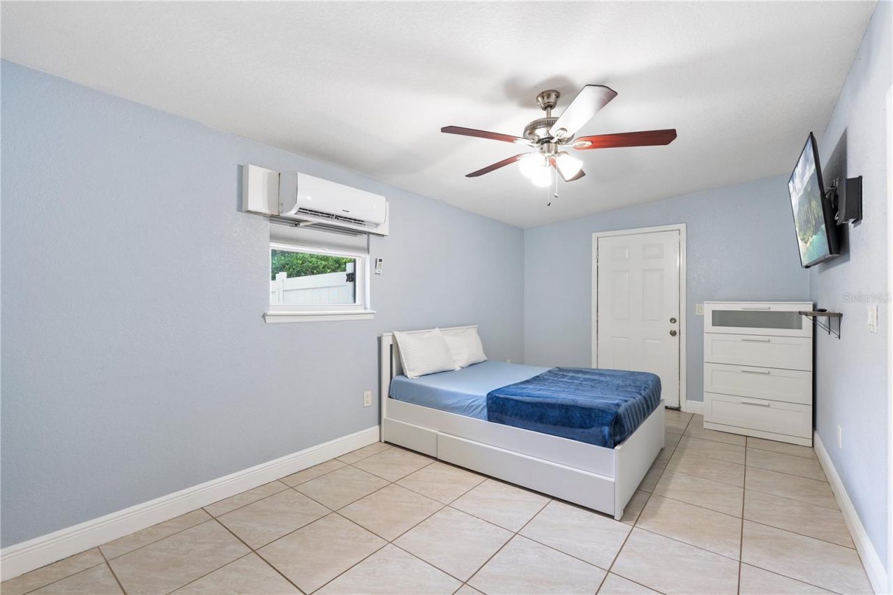 5637 Kalmia Drive, Orlando, FL 32807 Photo