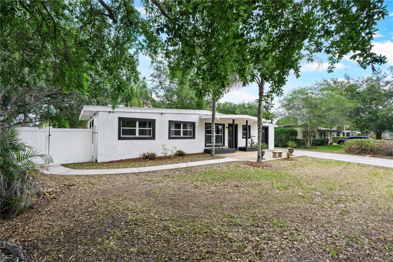 5637 Kalmia Drive, Orlando, FL 32807 Photo