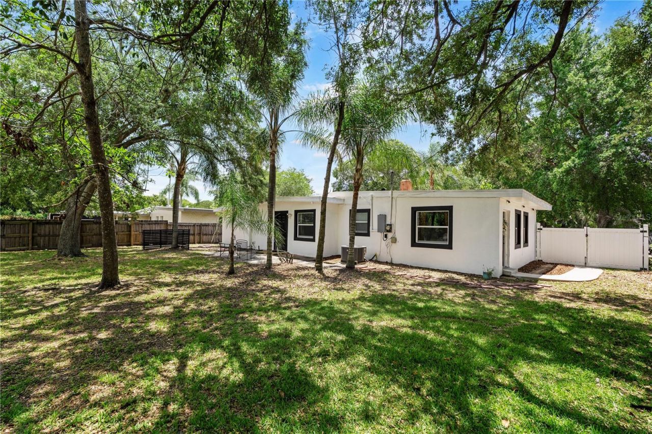 5637 Kalmia Drive, Orlando, FL 32807 Photo