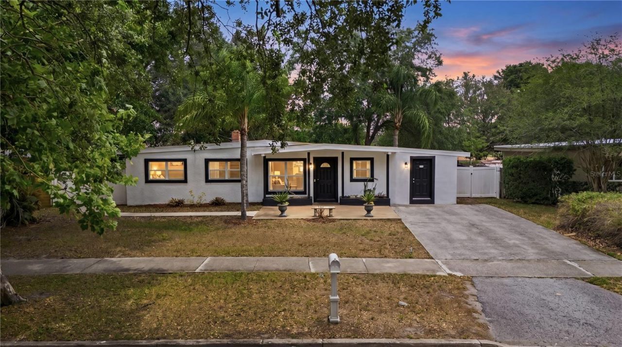 5637 Kalmia Drive, Orlando, FL 32807 Photo