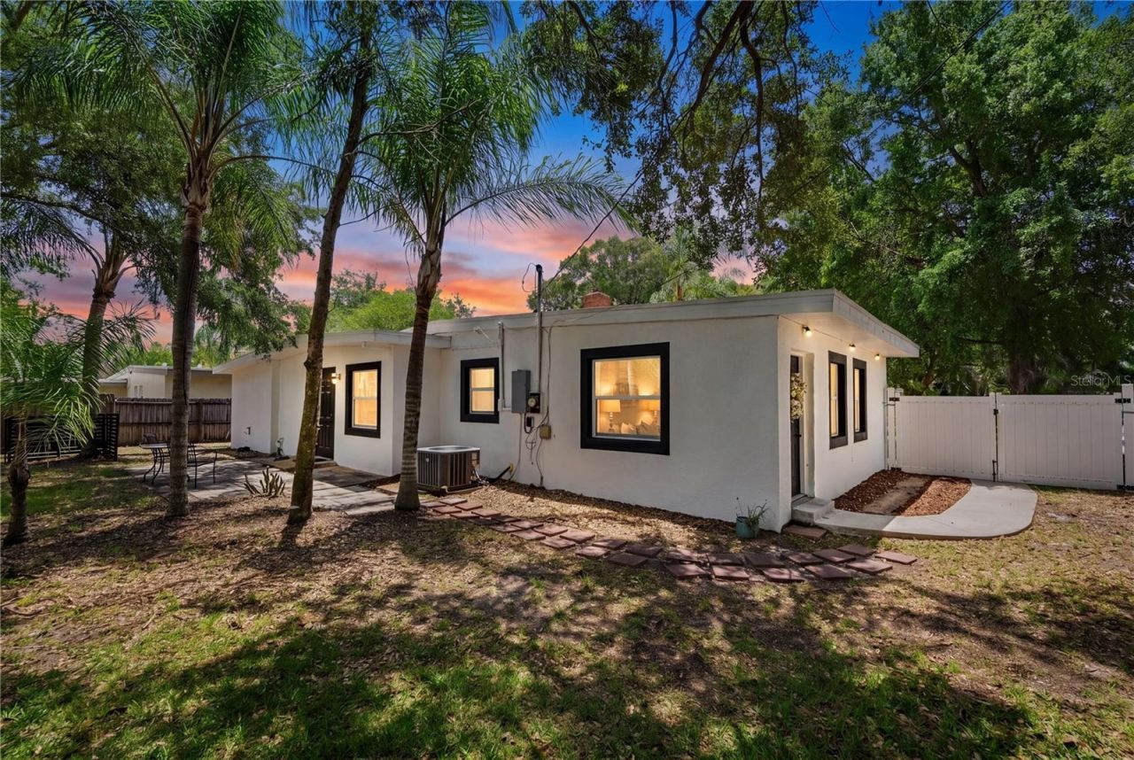 5637 Kalmia Drive, Orlando, FL 32807 Photo