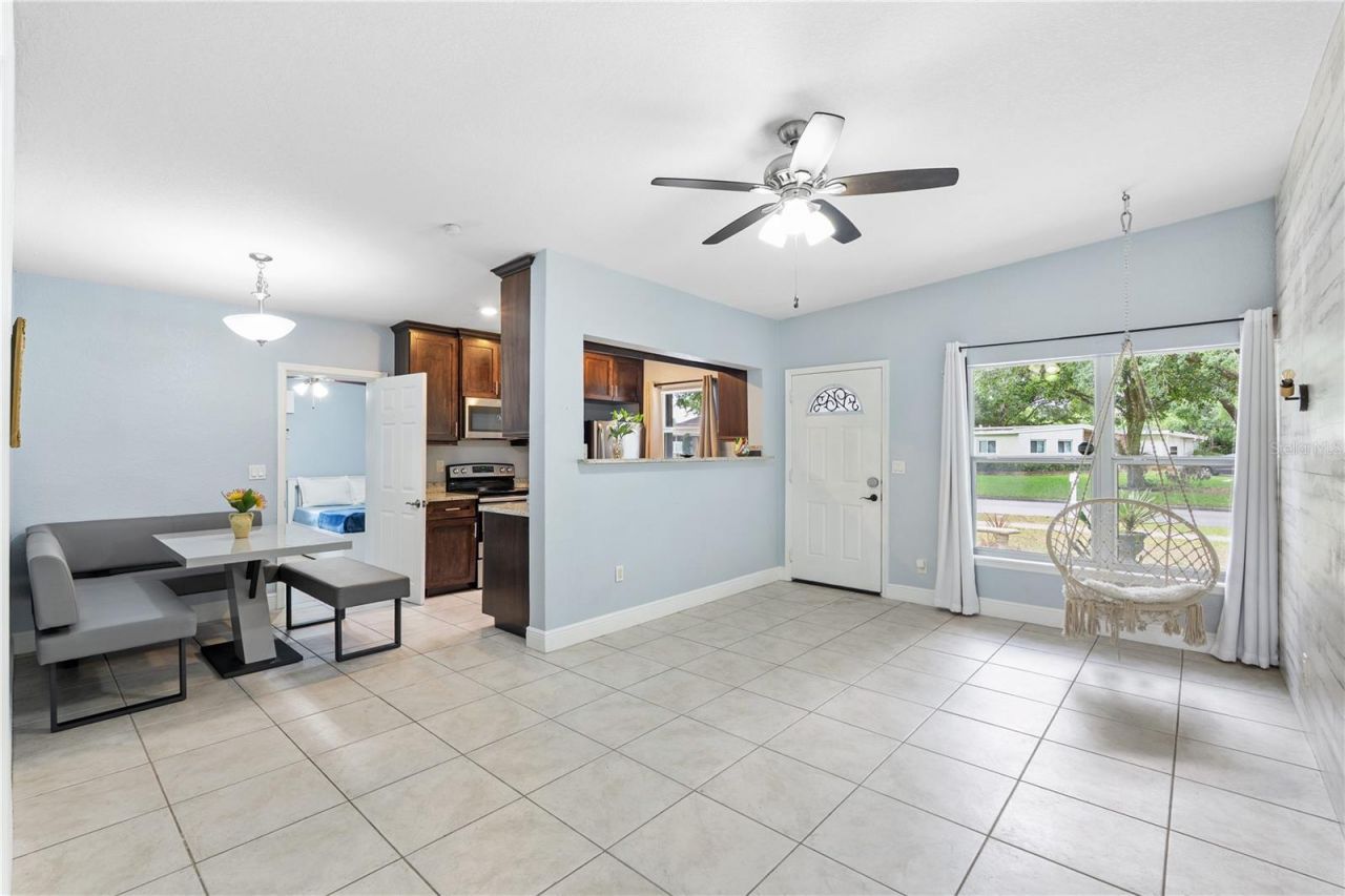 5637 Kalmia Drive, Orlando, FL 32807 Photo