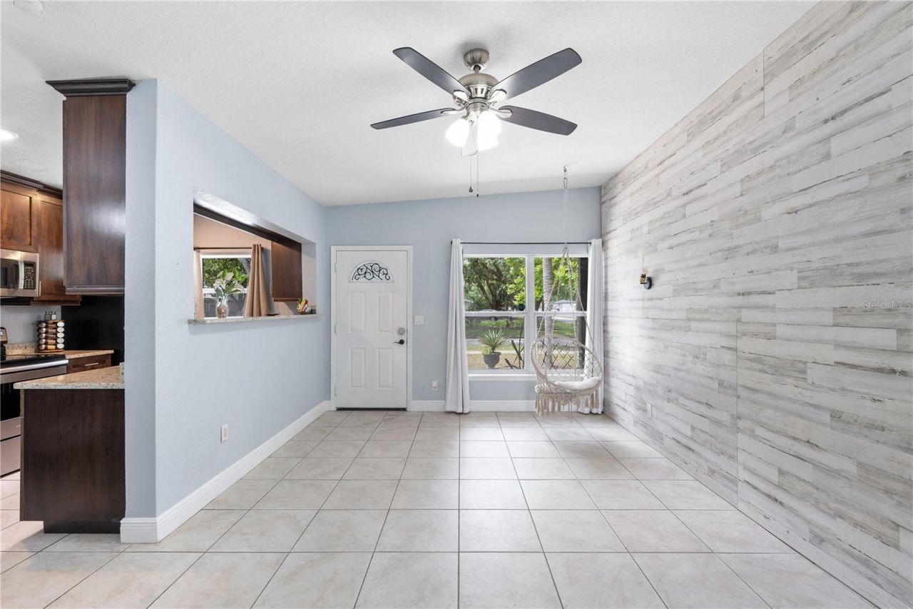 5637 Kalmia Drive, Orlando, FL 32807 Photo