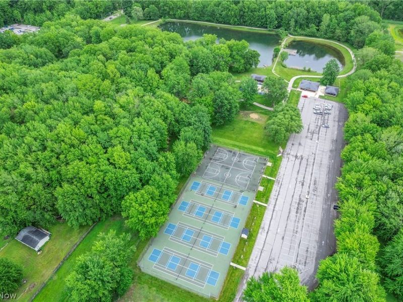 7461 Avon Belden Road, North Ridgeville, OH 44039 Photo 3