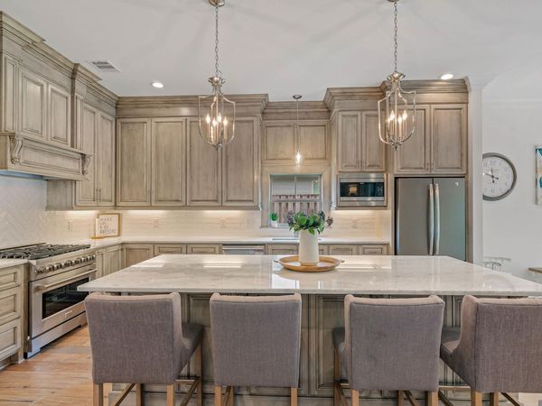 36501 Royal Oak Dr, Prairieville, LA 70769