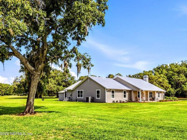 611 E STATE ROAD 100, San Mateo, FL 32187