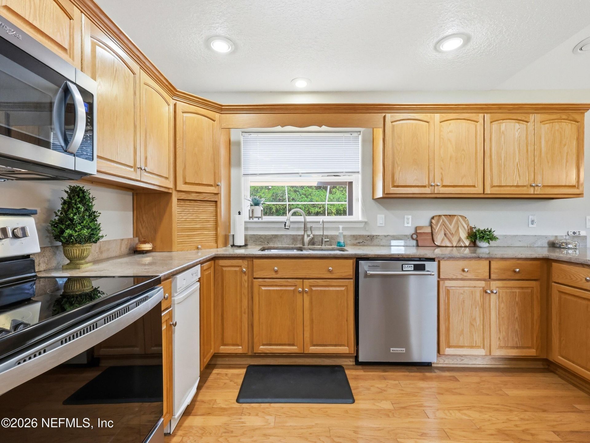 611 E State Road 100, San Mateo, FL 32187 Photo