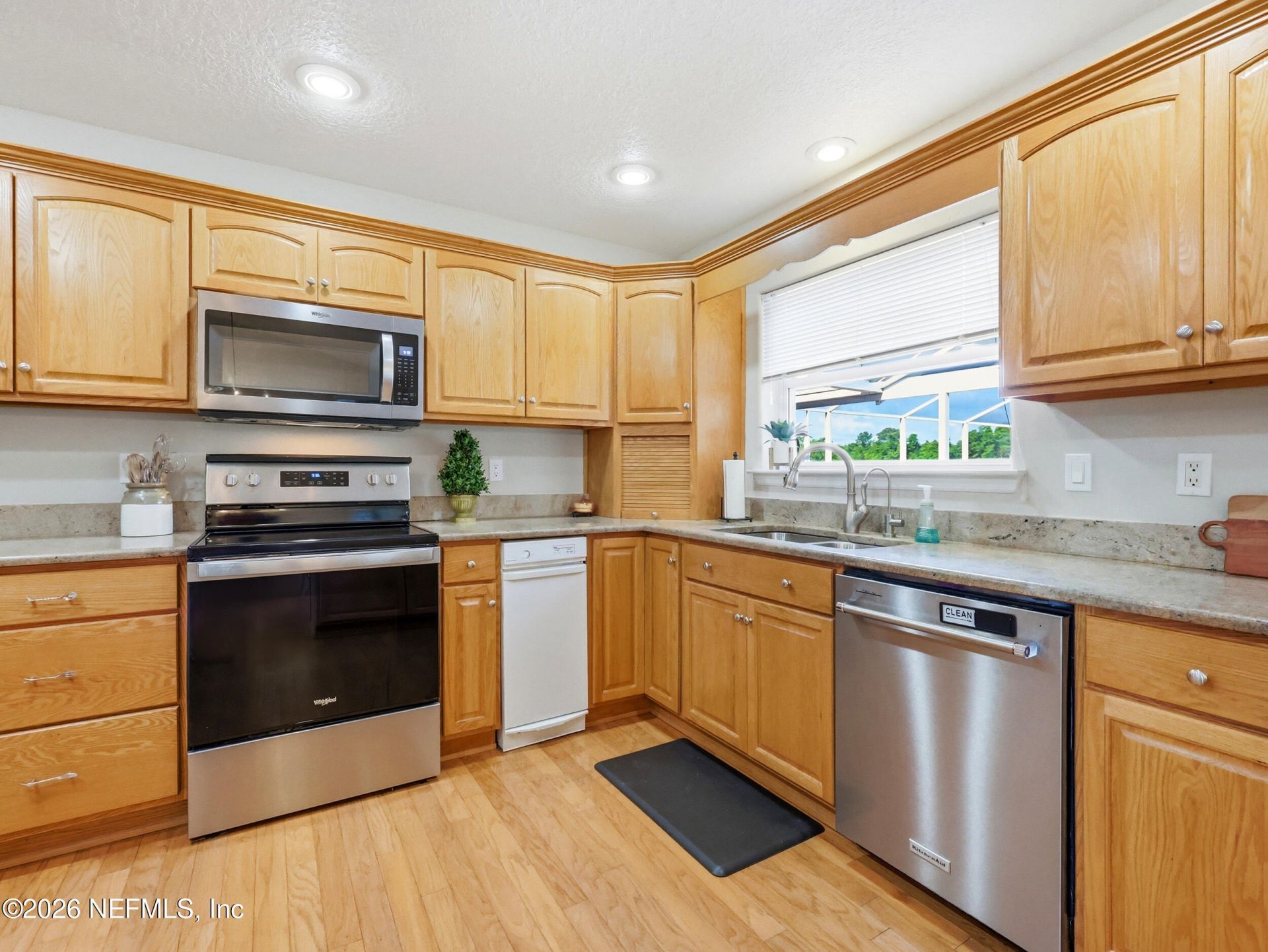 611 E State Road 100, San Mateo, FL 32187 Photo