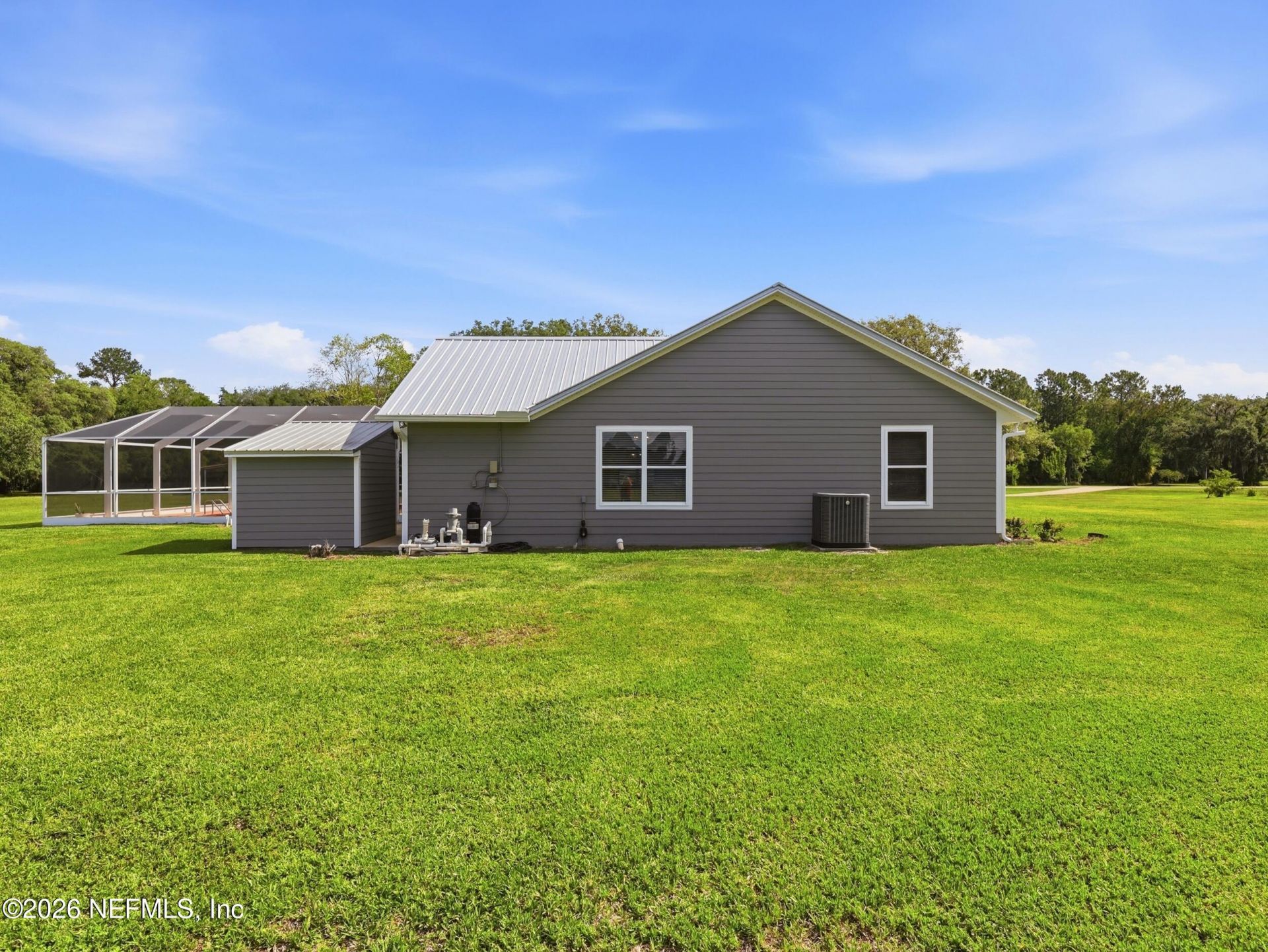 611 E State Road 100, San Mateo, FL 32187 Photo