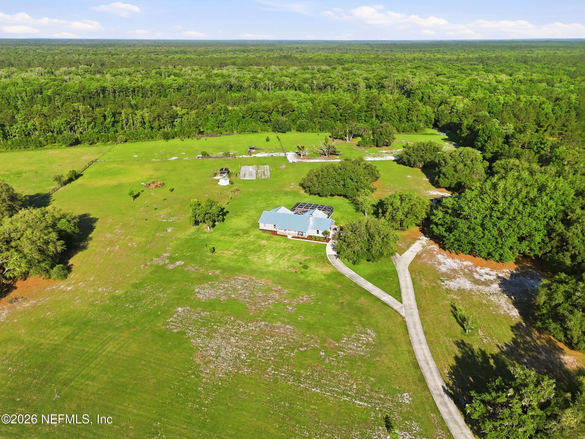 611 E State Road 100, San Mateo, FL 32187 Photo