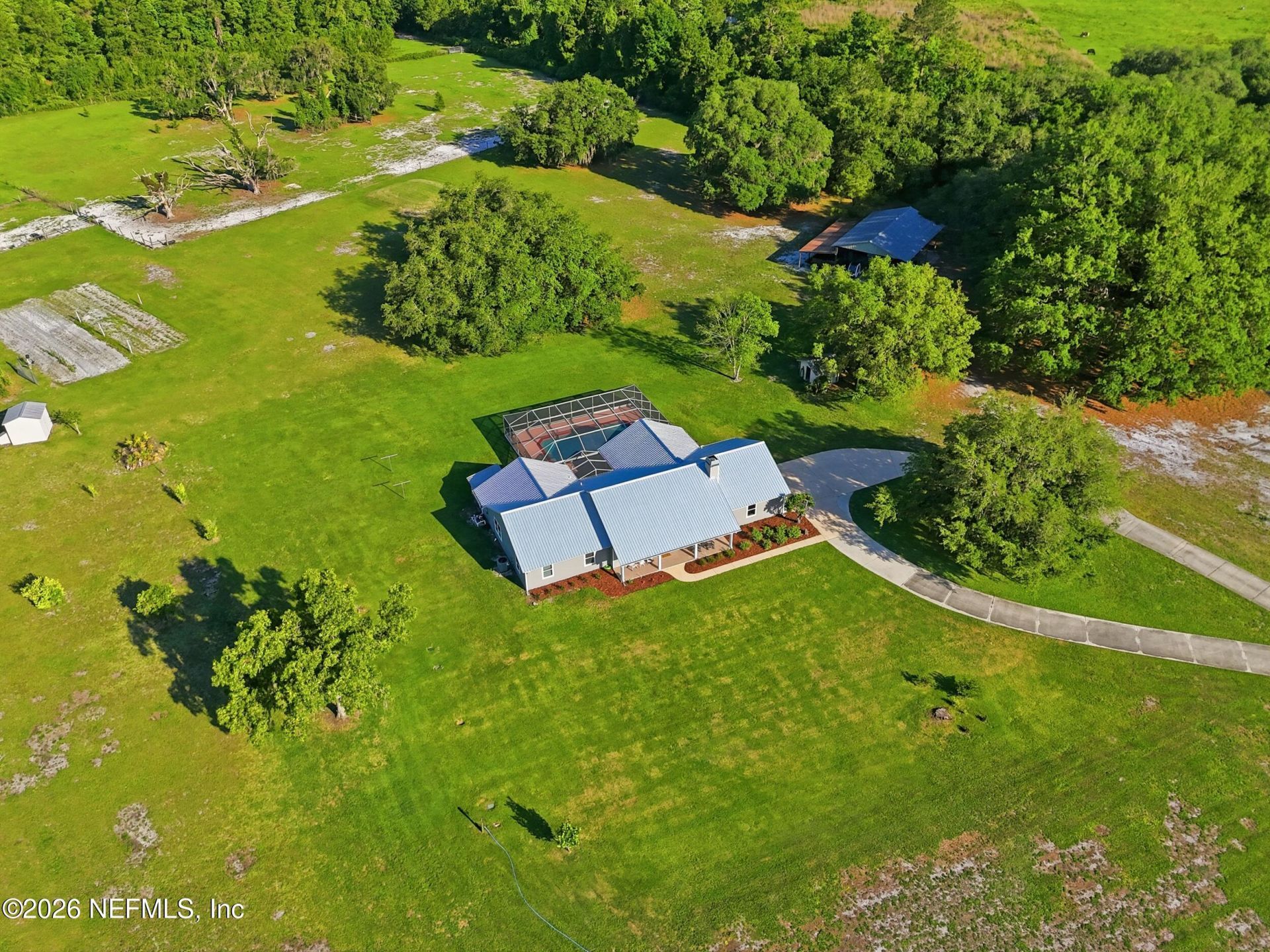 611 E State Road 100, San Mateo, FL 32187 Photo