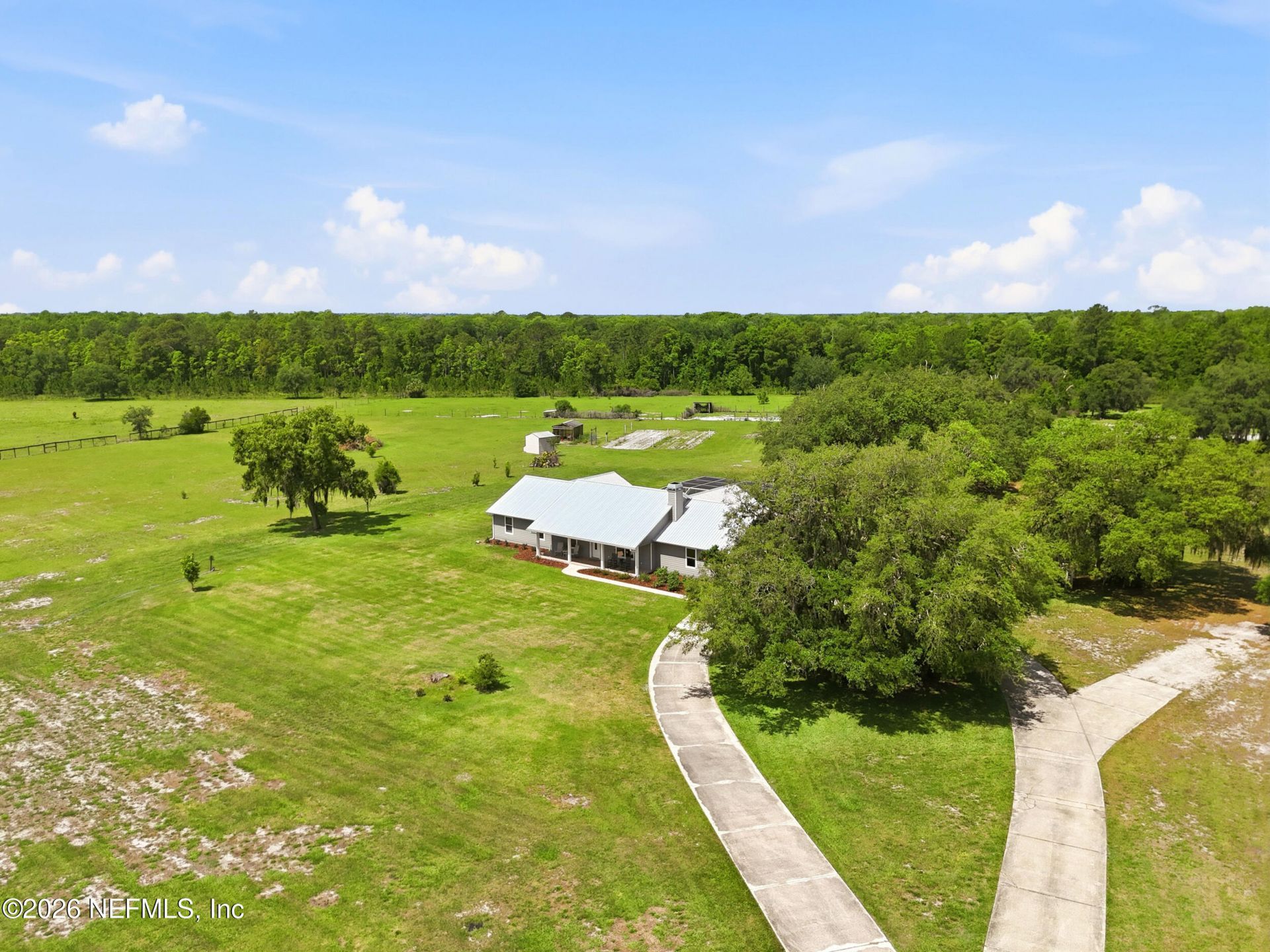 611 E State Road 100, San Mateo, FL 32187 Photo