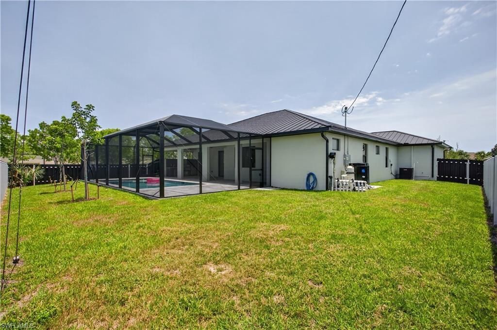 819 SW 16th Ter , Cape Coral, FL 33991 Photo