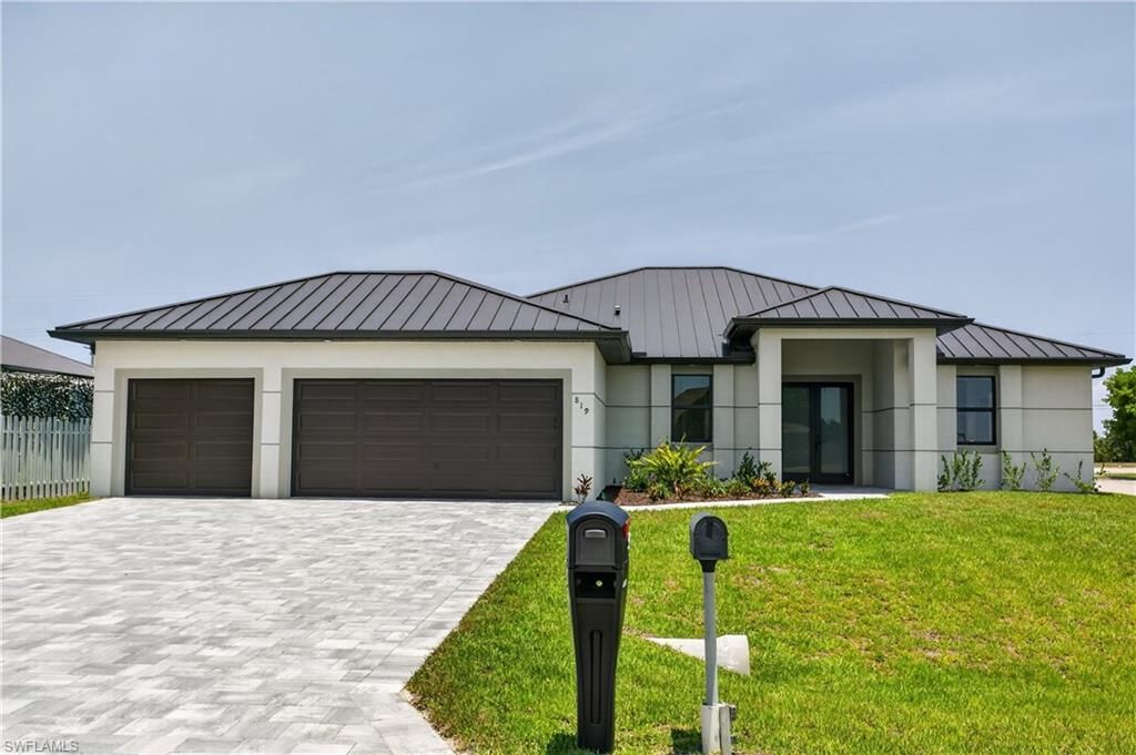 819 SW 16th Ter , Cape Coral, FL 33991 Photo
