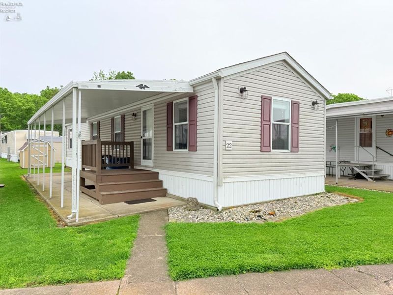 3575 NE Catawba Road, Unit 22, Port Clinton, OH 43452 Photo 1