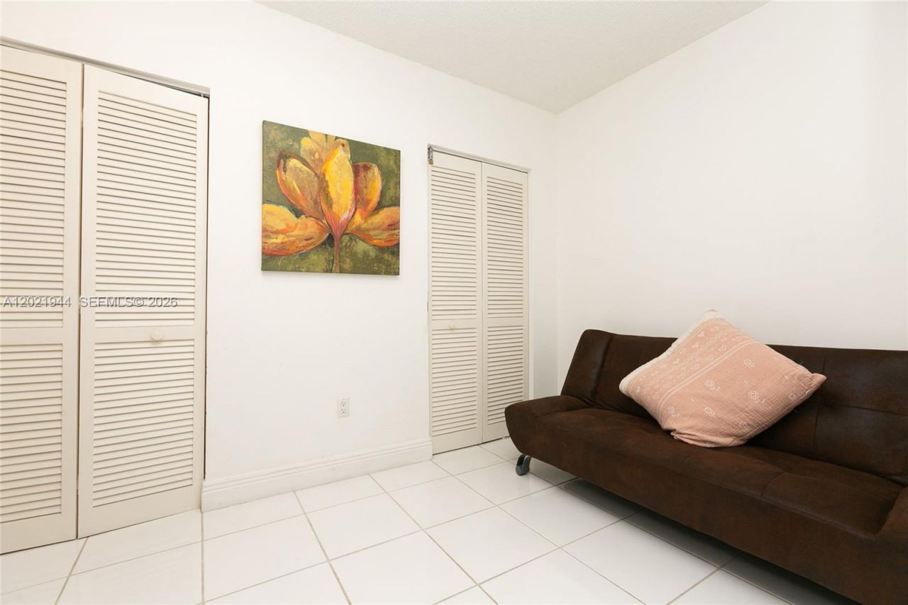 8855 Collins Ave, Unit 6F, Surfside, FL 33154 Photo